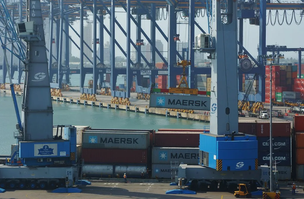Logistična hala in skladiščni tok