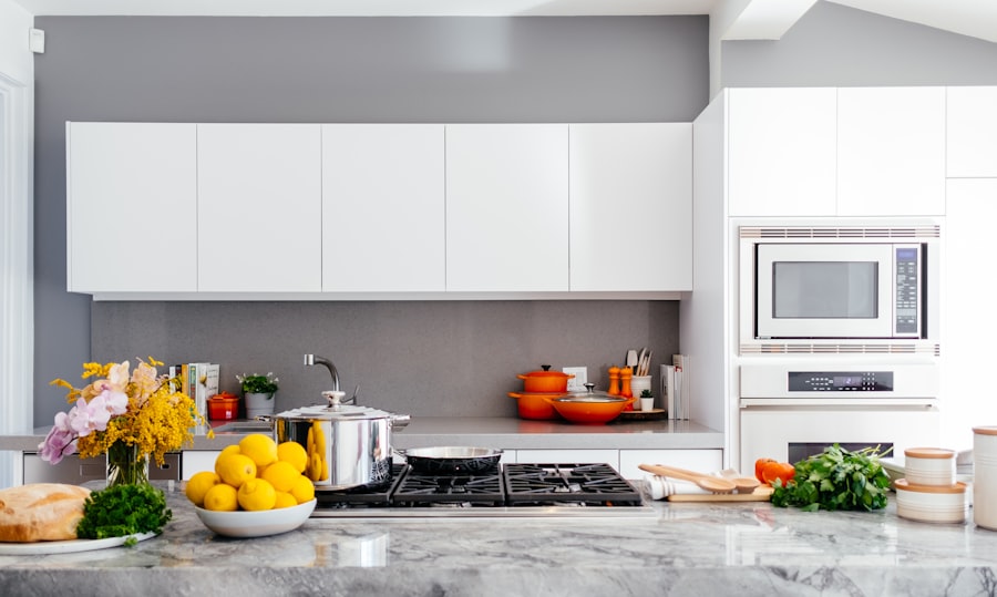 Čista kuhinja in urejen prostor